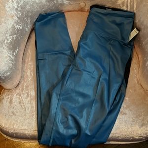 VS Sport Knockout Tight